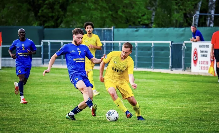 foot-yanis-1005262