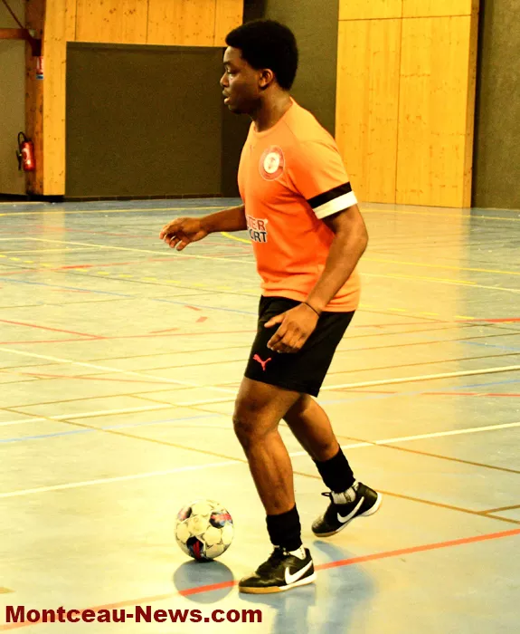 fustal-blanzy-02052610