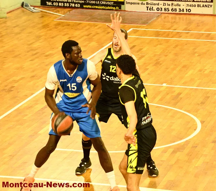 mont-basket-0405266