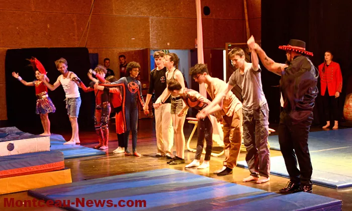 circus-galla-07062611