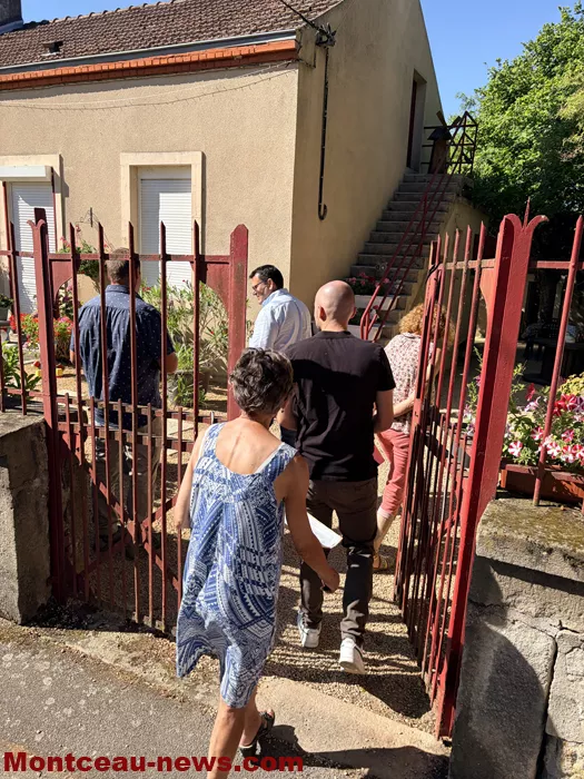 maison fleuris-09072658