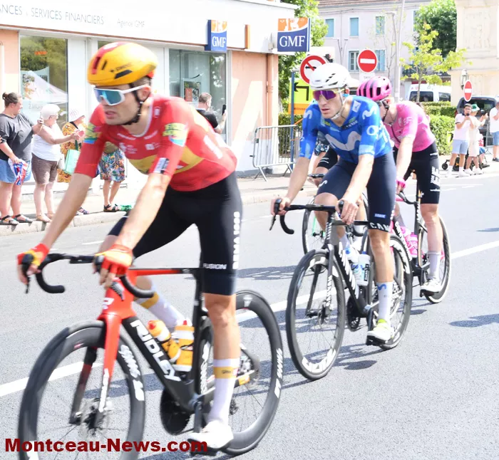 tour-course-17072647