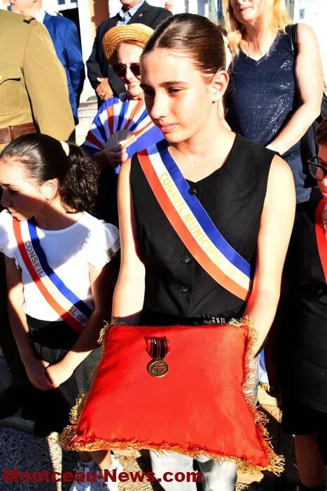 medaille-resistance-montceau-16092636