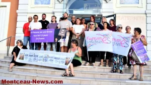 Montceau-les-Mines – Rassemblement devant la Mairie