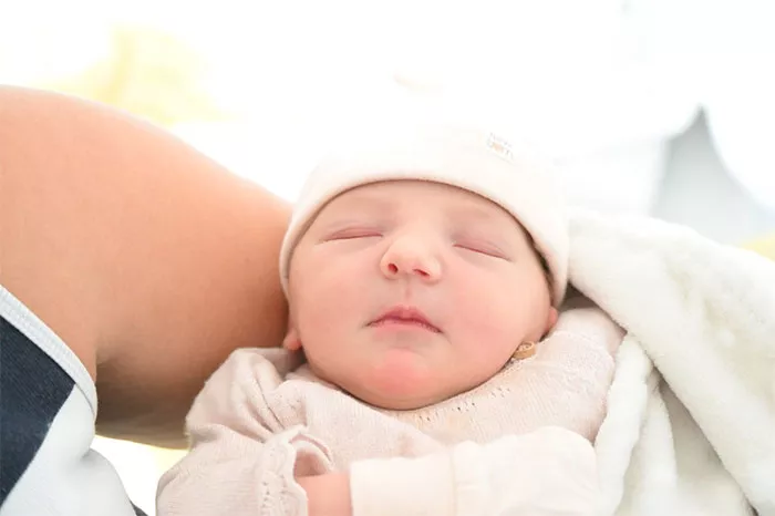 bebe-mae-2010265
