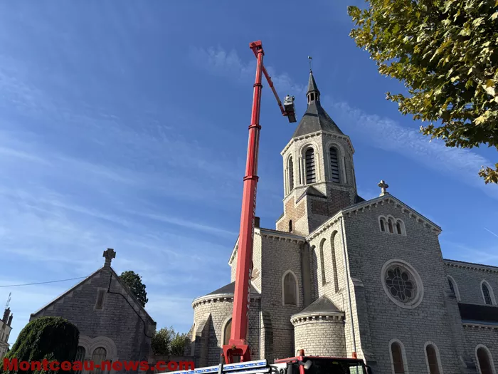 cloche-eglise-montceau-0510261