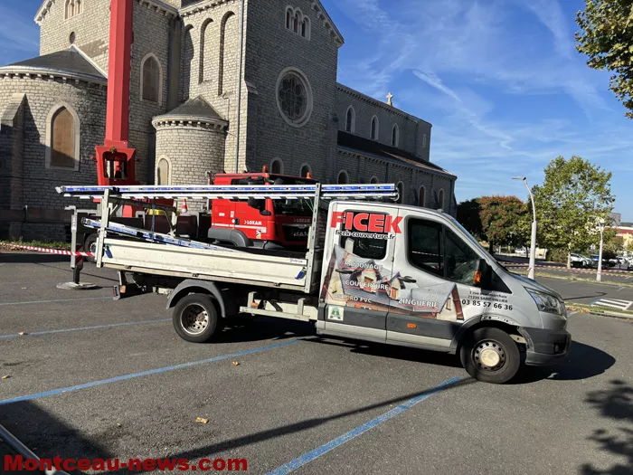 cloche-eglise-montceau-0510262