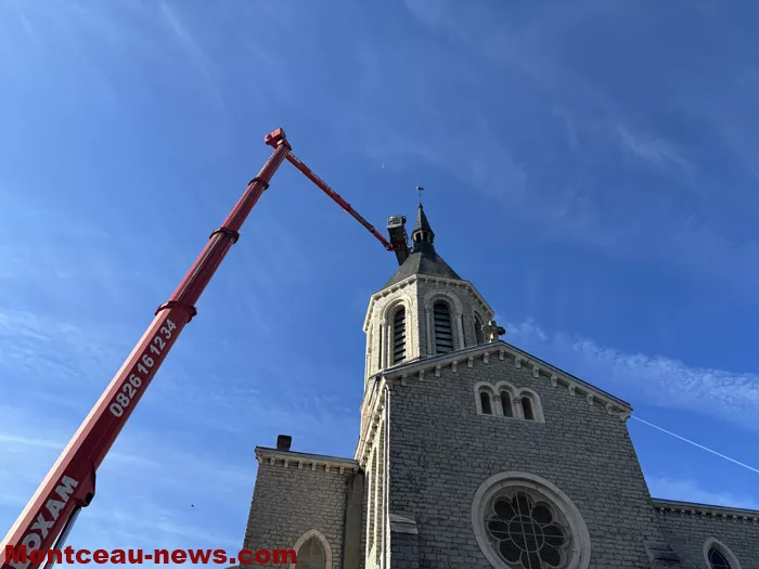 cloche-eglise-montceau-0510264
