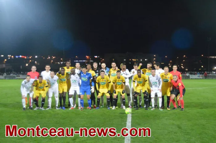 foot-yanis-2010261