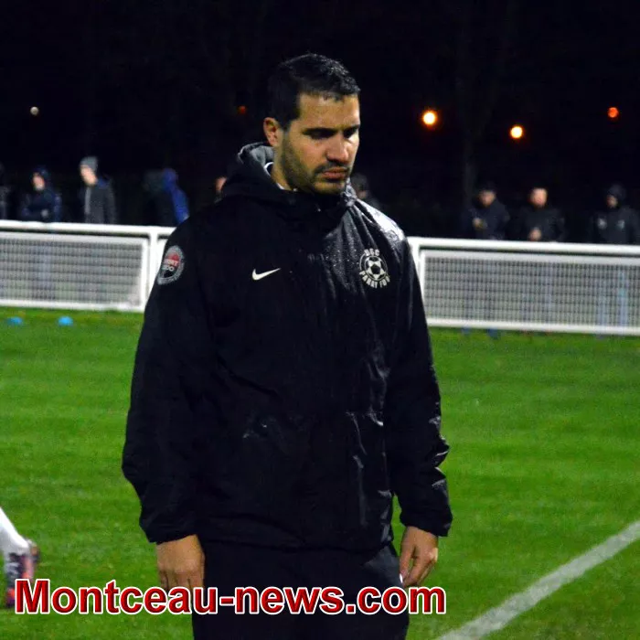 foot-yanis-2010262
