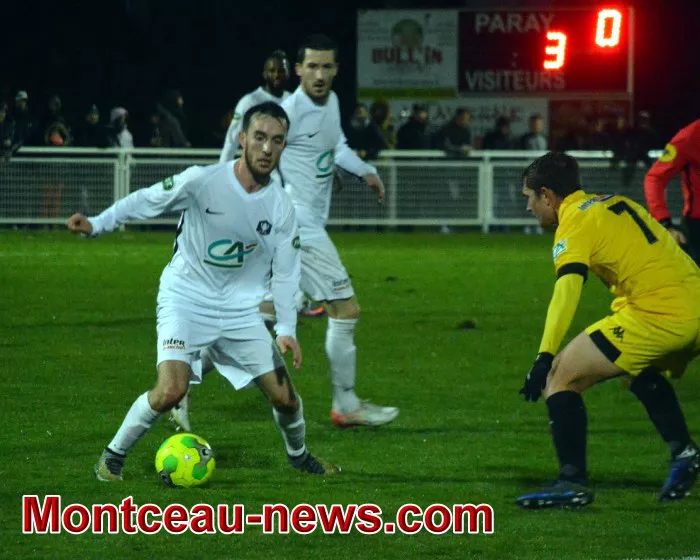 foot-yanis-2010264