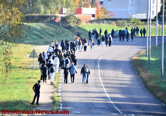 manif-lycee-05102621
