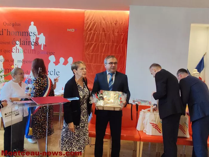 reception-jumelage-montceau-04092631
